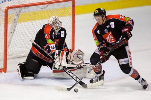 Photo hockey Ligue Magnus - Ligue Magnus : 17ème journée : Amiens  vs Dijon  - Les Dijonnais repartent avec 2 points du Coliseum 