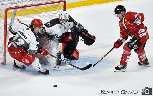 Photo hockey Ligue Magnus - Ligue Magnus : 17ème journée : Cergy-Pontoise vs Briançon - Feu d’artifice offensif pour les Jokers Photo hockey Ligue Magnus - Ligue Magnus : 17ème journée : Cergy-Pontoise vs Briançon - Feu d’artifice offensif pour les Jokers