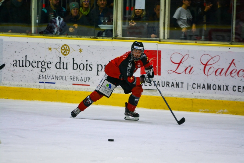 Photo hockey Ligue Magnus - Ligue Magnus : 17ème journée : Chamonix vs Bordeaux - Toute une histoire de pénalités… Photo hockey Ligue Magnus - Ligue Magnus : 17ème journée : Chamonix vs Bordeaux - Toute une histoire de pénalités…