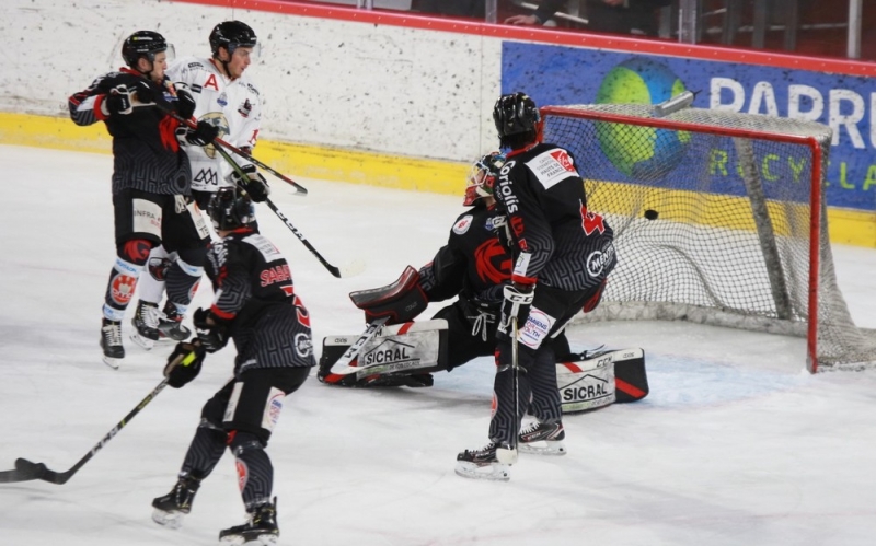 Photo hockey Ligue Magnus - Ligue Magnus : 18ème journée : Amiens  vs Chamonix  - LM : Amiens passe la première
