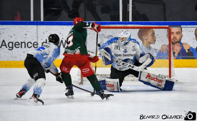 Photo hockey Ligue Magnus - Ligue Magnus : 18ème journée : Cergy-Pontoise vs Gap  - Les Jokers renversent les Rapaces