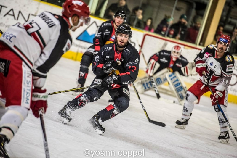 Photo hockey Ligue Magnus - Ligue Magnus : 18ème journée : Chamonix  vs Anglet - Les Pionniers repartent de l’avant
