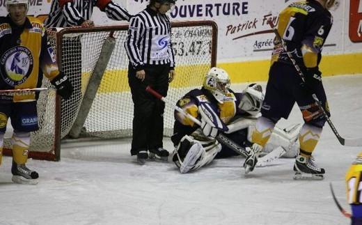 Photo hockey Ligue Magnus - Ligue Magnus : 18ème journée : Chamonix  vs Strasbourg  - Deux points d