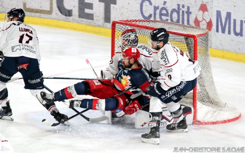 Photo hockey Ligue Magnus - Ligue Magnus : 18ème journée : Grenoble  vs Angers  - Grenoble maîtrise les Ducs.