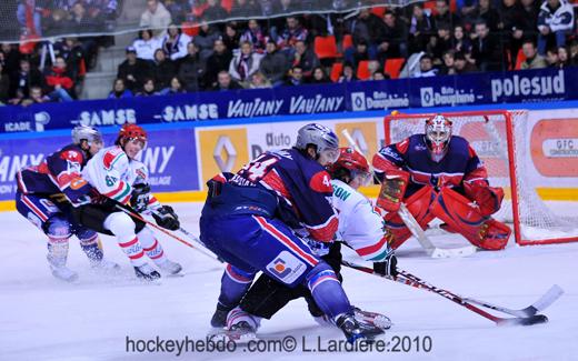 Photo hockey Ligue Magnus - Ligue Magnus : 18ème journée : Grenoble  vs Mont-Blanc - Service minimum à Grenoble