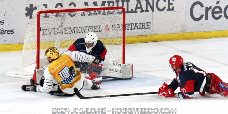 Photo hockey Ligue Magnus - Ligue Magnus : 18ème journée : Grenoble vs Angers - Angers fait tomber le leader Grenoble ! Photo hockey Ligue Magnus - Ligue Magnus : 18ème journée : Grenoble vs Angers - Angers fait tomber le leader Grenoble !