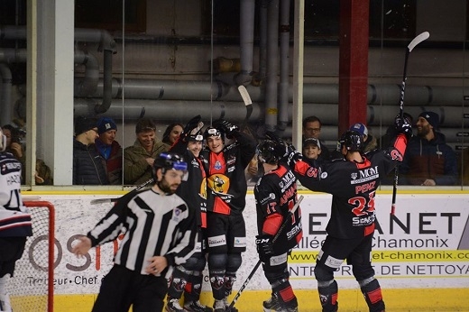 Photo hockey Ligue Magnus - Ligue Magnus : 19ème journée : Chamonix  vs Angers  - Une belle soirée chamoniarde
