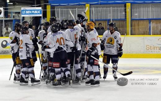 Photo hockey Ligue Magnus - Ligue Magnus : 1ère journée : Dijon  vs Chamonix  - Les Chamois renversent le trône ducal