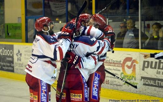 Photo hockey Ligue Magnus - Ligue Magnus : 1ère journée : Dijon  vs Grenoble  - Rien ne sert de courir il faut partir à point