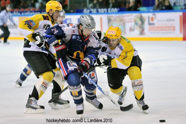 Photo hockey Ligue Magnus - Ligue Magnus : 1ère journée : Grenoble  vs Strasbourg  - Une bonne étoile strasbourgeoise