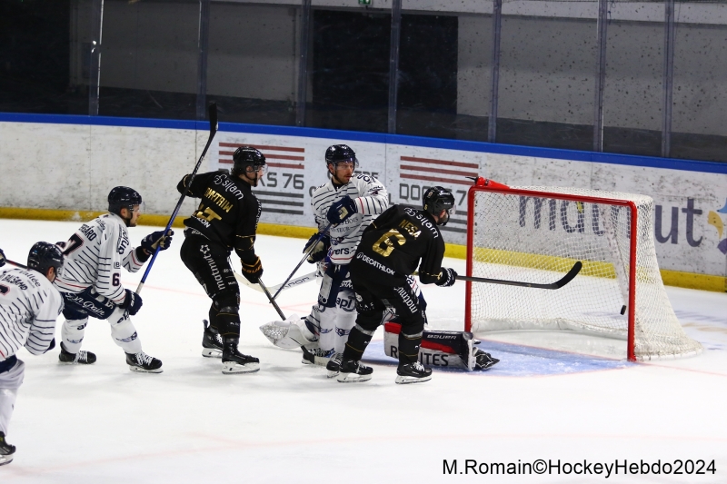 Photo hockey Ligue Magnus - Ligue Magnus : 1ère journée : Rouen vs Angers  - Rouen s’impose en patron face à Angers.