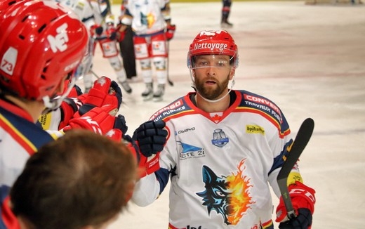 Photo hockey Ligue Magnus - Ligue Magnus : 1ère journée : Angers  vs Grenoble  - Angers corrigé d\