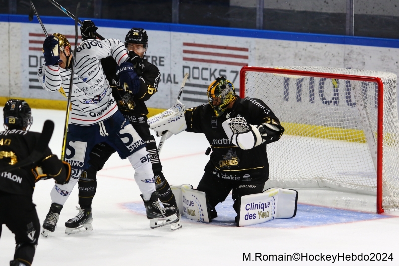 Photo hockey Ligue Magnus - Ligue Magnus : 1ère journée : Rouen vs Angers - Rouen s’impose en patron face à Angers. Photo hockey Ligue Magnus - Ligue Magnus : 1ère journée : Rouen vs Angers - Rouen s’impose en patron face à Angers.