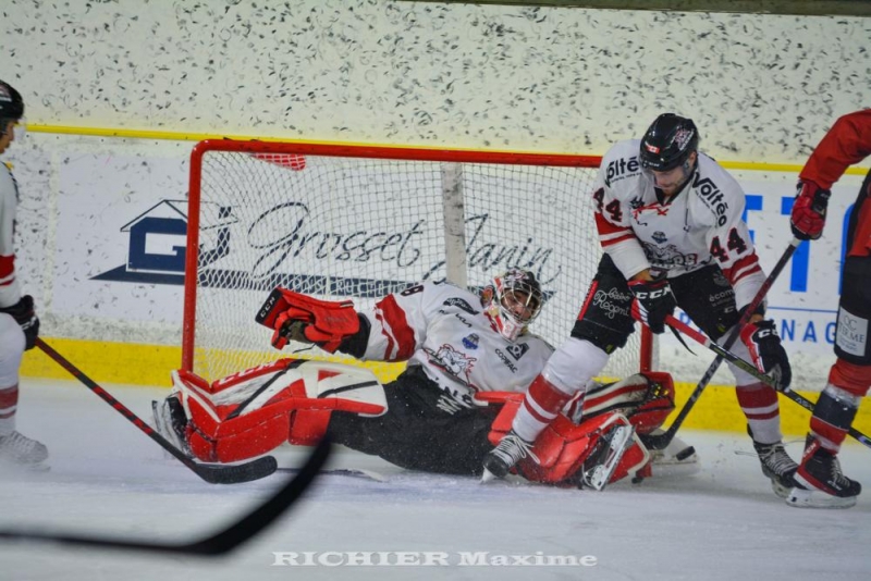 Photo hockey Ligue Magnus - Ligue Magnus : 20ème journée : Chamonix  vs Bordeaux - A la fois si proche et si loin !