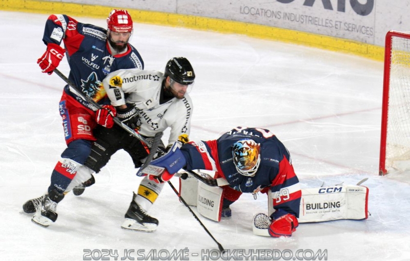 Photo hockey Ligue Magnus - Ligue Magnus : 20ème journée : Grenoble  vs Rouen - Grenoble maîtrise Rouen et reste leader !