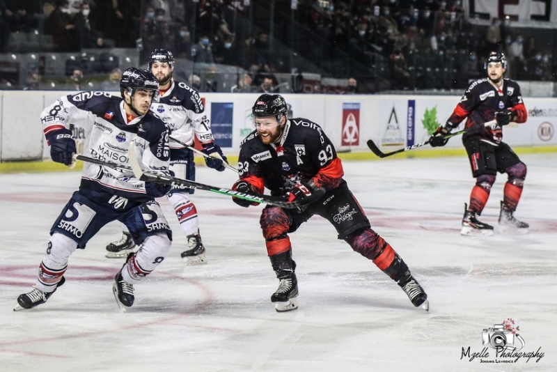 Photo hockey Ligue Magnus - Ligue Magnus : 20ème journée : Bordeaux vs Angers - LM : Bordeaux punit le leader angevin ! Photo hockey Ligue Magnus - Ligue Magnus : 20ème journée : Bordeaux vs Angers - LM : Bordeaux punit le leader angevin !