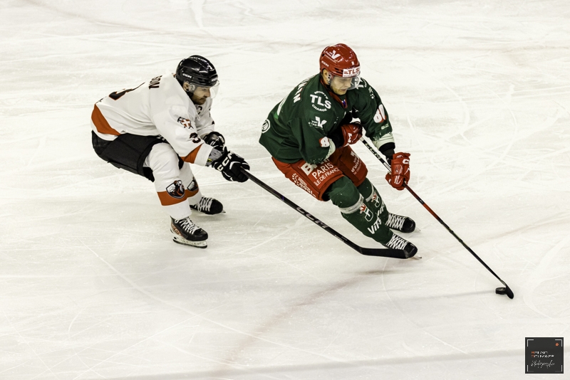 Photo hockey Ligue Magnus - Ligue Magnus : 21ème journée : Cergy-Pontoise vs Chamonix  - Chamonix réussit presque le coup parfait à Cergy