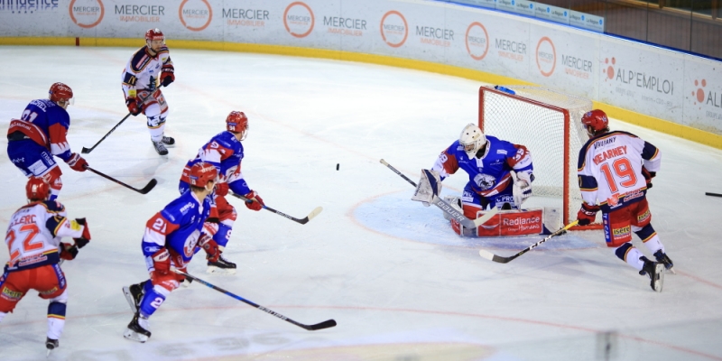 Photo hockey Ligue Magnus - Ligue Magnus : 21ème journée : Lyon vs Grenoble - La minute fatale Photo hockey Ligue Magnus - Ligue Magnus : 21ème journée : Lyon vs Grenoble - La minute fatale