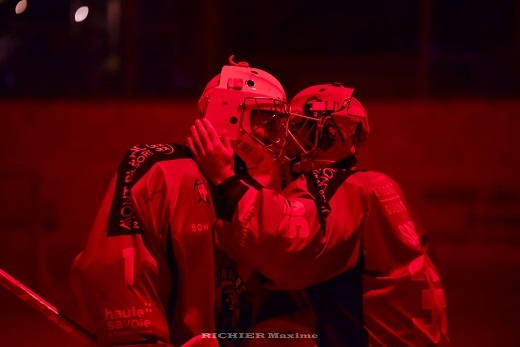 Photo hockey Ligue Magnus - Ligue Magnus : 22ème journée : Chamonix  vs Cergy-Pontoise - Des Pionniers en feu !