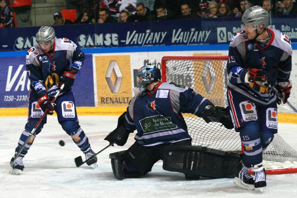 Photo hockey Ligue Magnus - Ligue Magnus : 22ème journée : Grenoble  vs Chamonix  - Grenoble Raibon présent