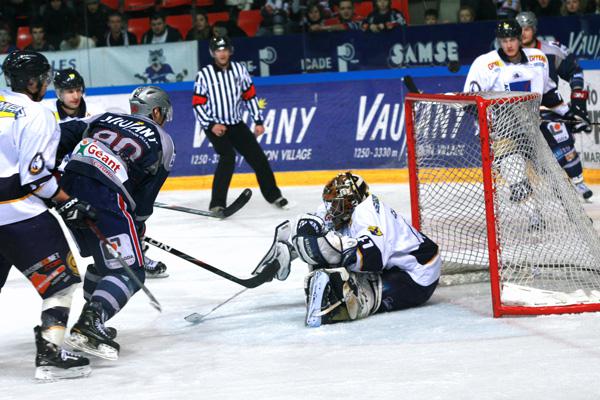 Photo hockey Ligue Magnus - Ligue Magnus : 22ème journée : Grenoble  vs Chamonix  - Grenoble Raibon présent