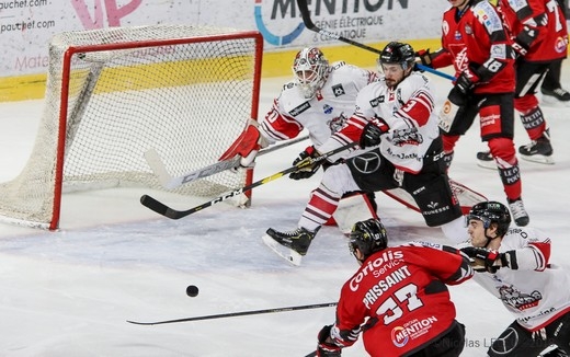 Photo hockey Ligue Magnus - Ligue Magnus : 23ème journée : Amiens  vs Bordeaux - Fouquerel bat Amiens