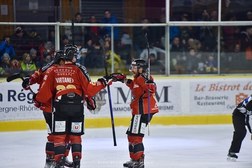 Photo hockey Ligue Magnus - Ligue Magnus : 23ème journée : Chamonix  vs Anglet - Les Pionniers déroulent !
