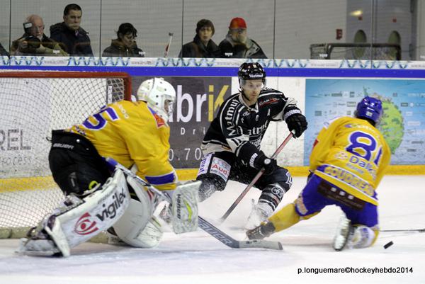 Photo hockey Ligue Magnus - Ligue Magnus : 23ème journée : Rouen vs Dijon - Rouen retrouve la confiance. Photo hockey Ligue Magnus - Ligue Magnus : 23ème journée : Rouen vs Dijon - Rouen retrouve la confiance.