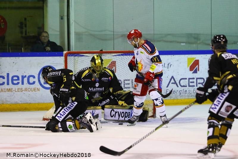 Photo hockey Ligue Magnus - Ligue Magnus : 23ème journée : Rouen vs Grenoble - LM : Rouen gagne son duel des leaders Photo hockey Ligue Magnus - Ligue Magnus : 23ème journée : Rouen vs Grenoble - LM : Rouen gagne son duel des leaders