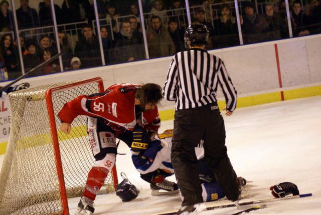 Photo hockey Ligue Magnus - Ligue Magnus : 24ème journée  : Angers  vs Chamonix  - Des Chamois en forme ! 