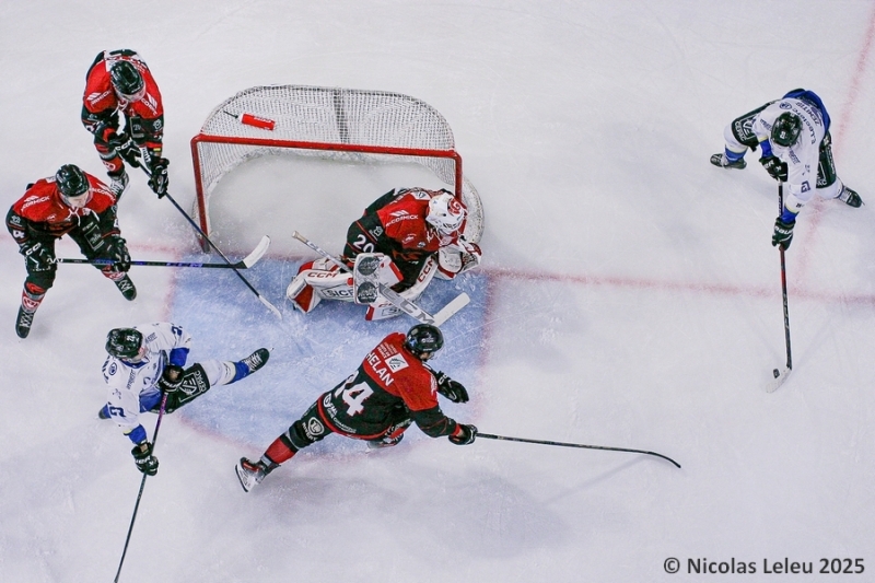 Photo hockey Ligue Magnus - Ligue Magnus : 24ème journée : Amiens  vs Gap  - Les Gothiques s