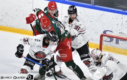 Photo hockey Ligue Magnus - Ligue Magnus : 24ème journée : Cergy-Pontoise vs Mulhouse - Les Jokers enfoncent les Scorpions Photo hockey Ligue Magnus - Ligue Magnus : 24ème journée : Cergy-Pontoise vs Mulhouse - Les Jokers enfoncent les Scorpions