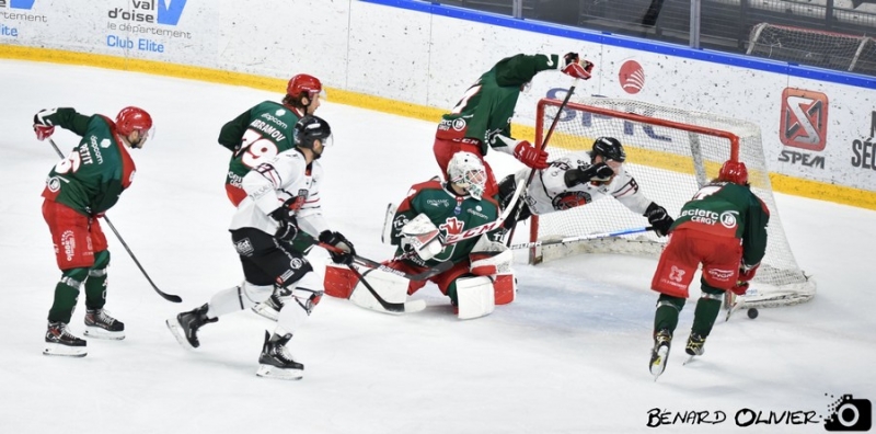 Photo hockey Ligue Magnus - Ligue Magnus : 24ème journée : Cergy-Pontoise vs Mulhouse - Les Jokers enfoncent les Scorpions Photo hockey Ligue Magnus - Ligue Magnus : 24ème journée : Cergy-Pontoise vs Mulhouse - Les Jokers enfoncent les Scorpions