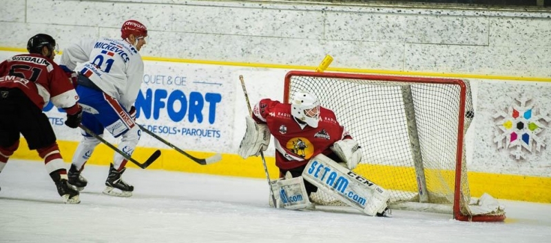 Photo hockey Ligue Magnus - Ligue Magnus : 25ème journée : Chamonix  vs Lyon - Nouvel échec pour les Pionniers