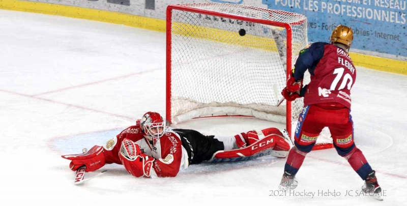 Photo hockey Ligue Magnus - Ligue Magnus : 25ème journée : Grenoble  vs Chamonix  - Grenoble, amoindri, fait le job face à Chamonix