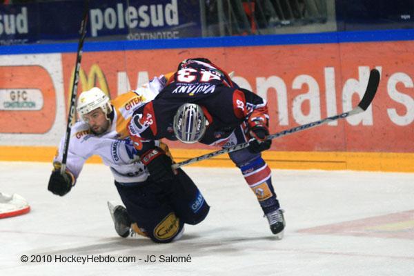 Photo hockey Ligue Magnus - Ligue Magnus : 25ème journée : Grenoble  vs Chamonix  - Hiérarchie respectée