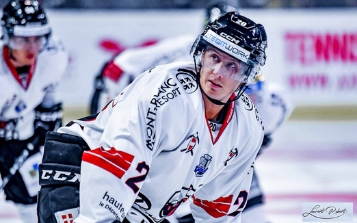 Photo hockey Ligue Magnus - Ligue Magnus : 25ème journée : Nice vs Chamonix - Les Aigles poussent pour les playoffs Photo hockey Ligue Magnus - Ligue Magnus : 25ème journée : Nice vs Chamonix - Les Aigles poussent pour les playoffs