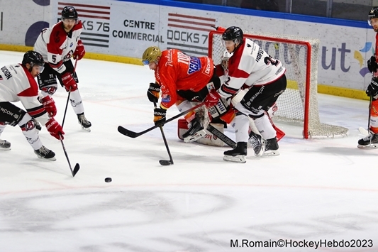 Photo hockey Ligue Magnus - Ligue Magnus : 25ème journée : Rouen vs Briançon - LM : Premier mais toujours inconstants. Photo hockey Ligue Magnus - Ligue Magnus : 25ème journée : Rouen vs Briançon - LM : Premier mais toujours inconstants.