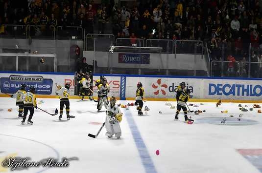 Photo hockey Ligue Magnus - Ligue Magnus : 25ème journée : Rouen vs Gap  - LM : L’étrange Noël des Dragons