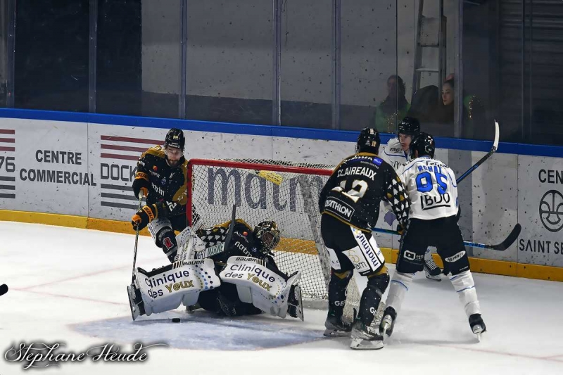 Photo hockey Ligue Magnus - Ligue Magnus : 25ème journée : Rouen vs Gap  - LM : L’étrange Noël des Dragons