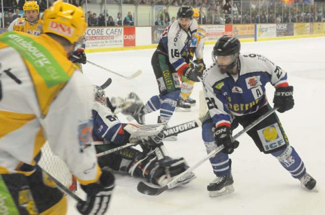 Photo hockey Ligue Magnus - Ligue Magnus : 26ème journée  : Caen  vs Strasbourg  - Caen prêt pour les Play-Downs