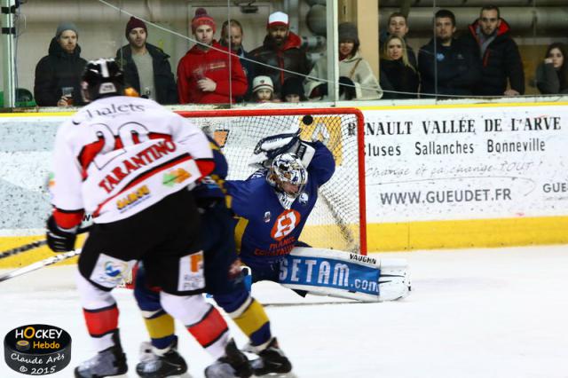 Photo hockey Ligue Magnus - Ligue Magnus : 26ème journée : Chamonix  vs Briançon  - Match d’anthologie à Bozon