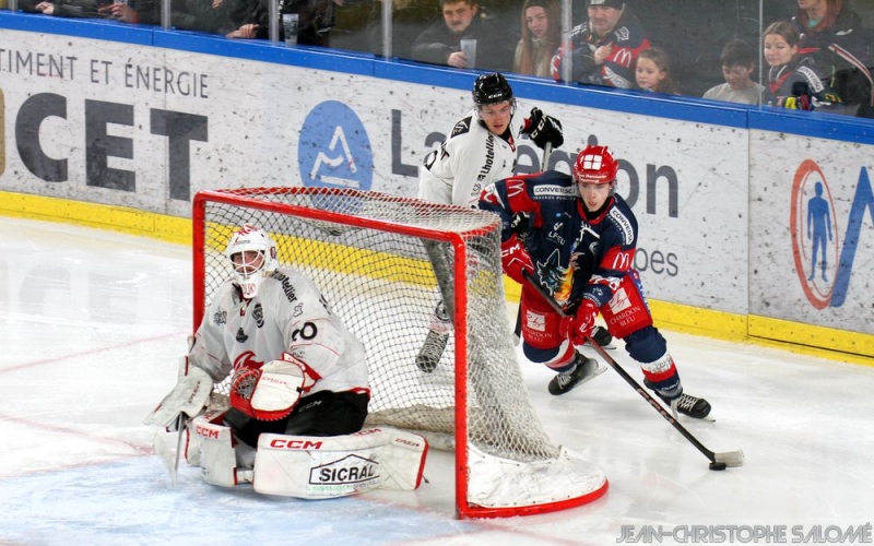 Photo hockey Ligue Magnus - Ligue Magnus : 26ème journée : Grenoble vs Amiens - Amiens surclasse Grenoble ! Photo hockey Ligue Magnus - Ligue Magnus : 26ème journée : Grenoble vs Amiens - Amiens surclasse Grenoble !
