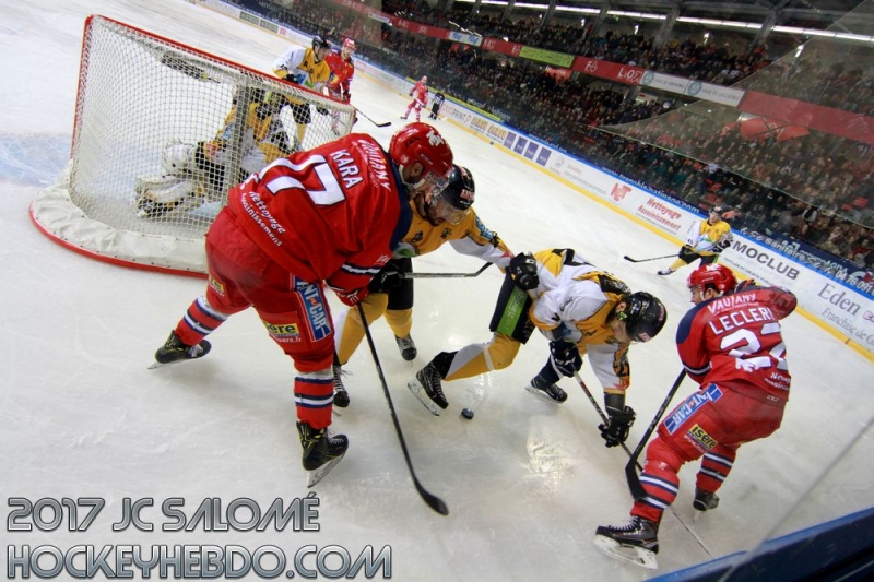 Photo hockey Ligue Magnus - Ligue Magnus : 26ème journée : Grenoble vs Strasbourg - Premier contre dernier ! Photo hockey Ligue Magnus - Ligue Magnus : 26ème journée : Grenoble vs Strasbourg - Premier contre dernier !