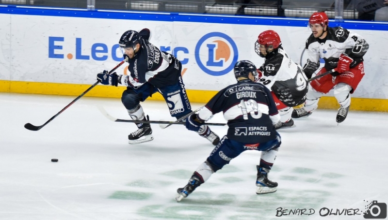Photo hockey Ligue Magnus - Ligue Magnus : 27ème journée : Cergy-Pontoise vs Angers  - Enfin un gros au tableau de chasse des Jokers ! 