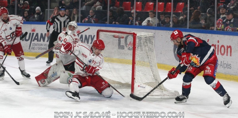 Photo hockey Ligue Magnus - Ligue Magnus : 27ème journée : Grenoble  vs Briançon  - Grenoble trop fort pour Briançon