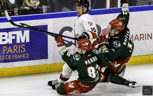 Photo hockey Ligue Magnus - Ligue Magnus : 28ème journée : Cergy-Pontoise vs Chamonix  - Beau cadeau de noël pour Chamonix