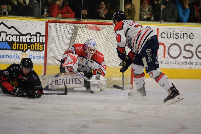 Photo hockey Ligue Magnus - Ligue Magnus : 28ème journée : Chamonix  vs Angers  - Dernier match de l
