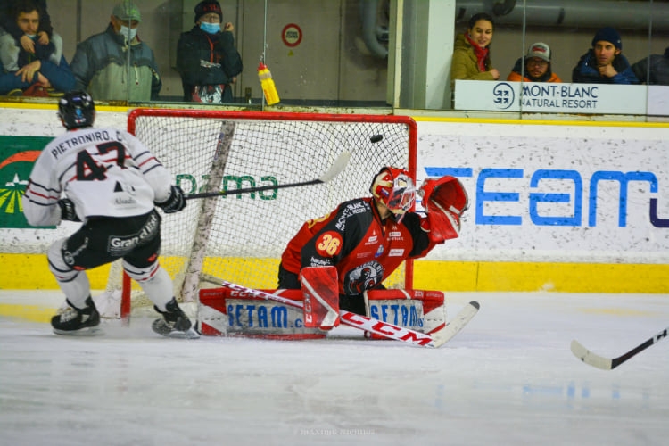 Photo hockey Ligue Magnus - Ligue Magnus : 28ème journée : Chamonix  vs Mulhouse - Chamonix reçu 4/4 face à Mulhouse