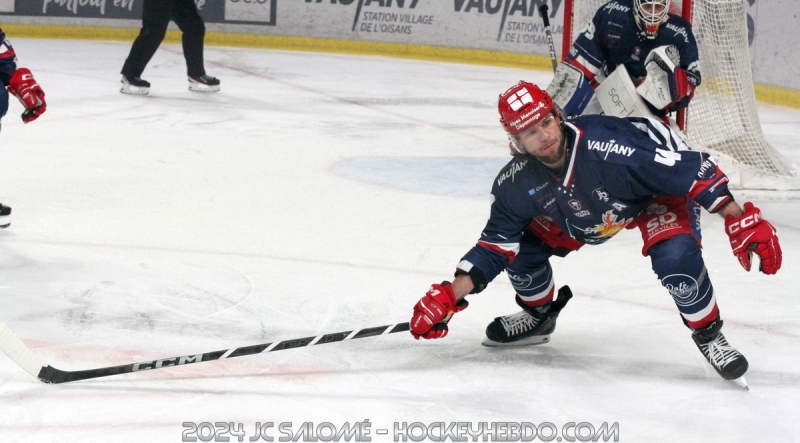 Photo hockey Ligue Magnus - Ligue Magnus : 28ème journée : Grenoble vs Amiens - Grenoble gagne un match de bouchers Photo hockey Ligue Magnus - Ligue Magnus : 28ème journée : Grenoble vs Amiens - Grenoble gagne un match de bouchers